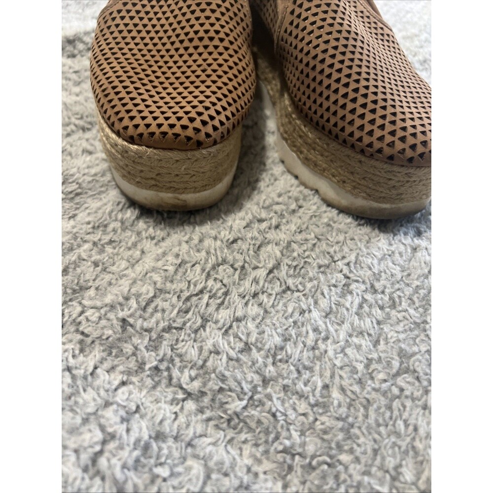 Steve Madden beige Platform Slip on espadrilles Sz 9 Boho - Picture 9 of 9